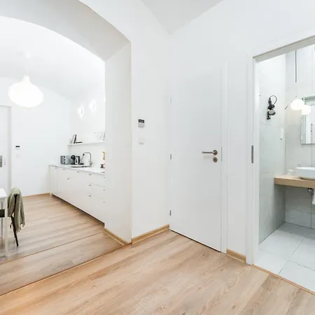10 Minutes National Museum Prague, Cozy Apartment Prag